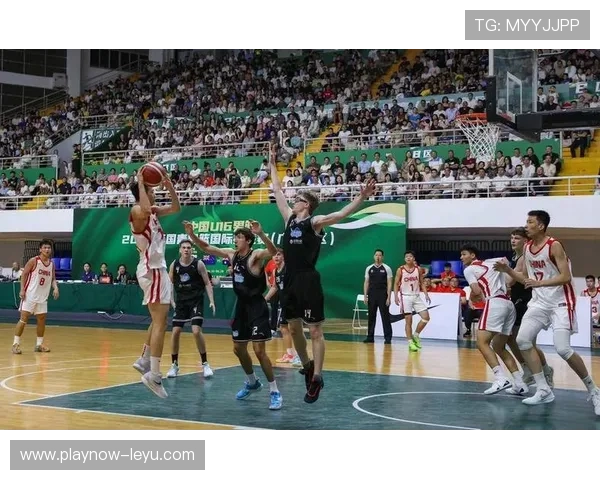 男篮国际友谊赛：XX队惊险逆转胜出！